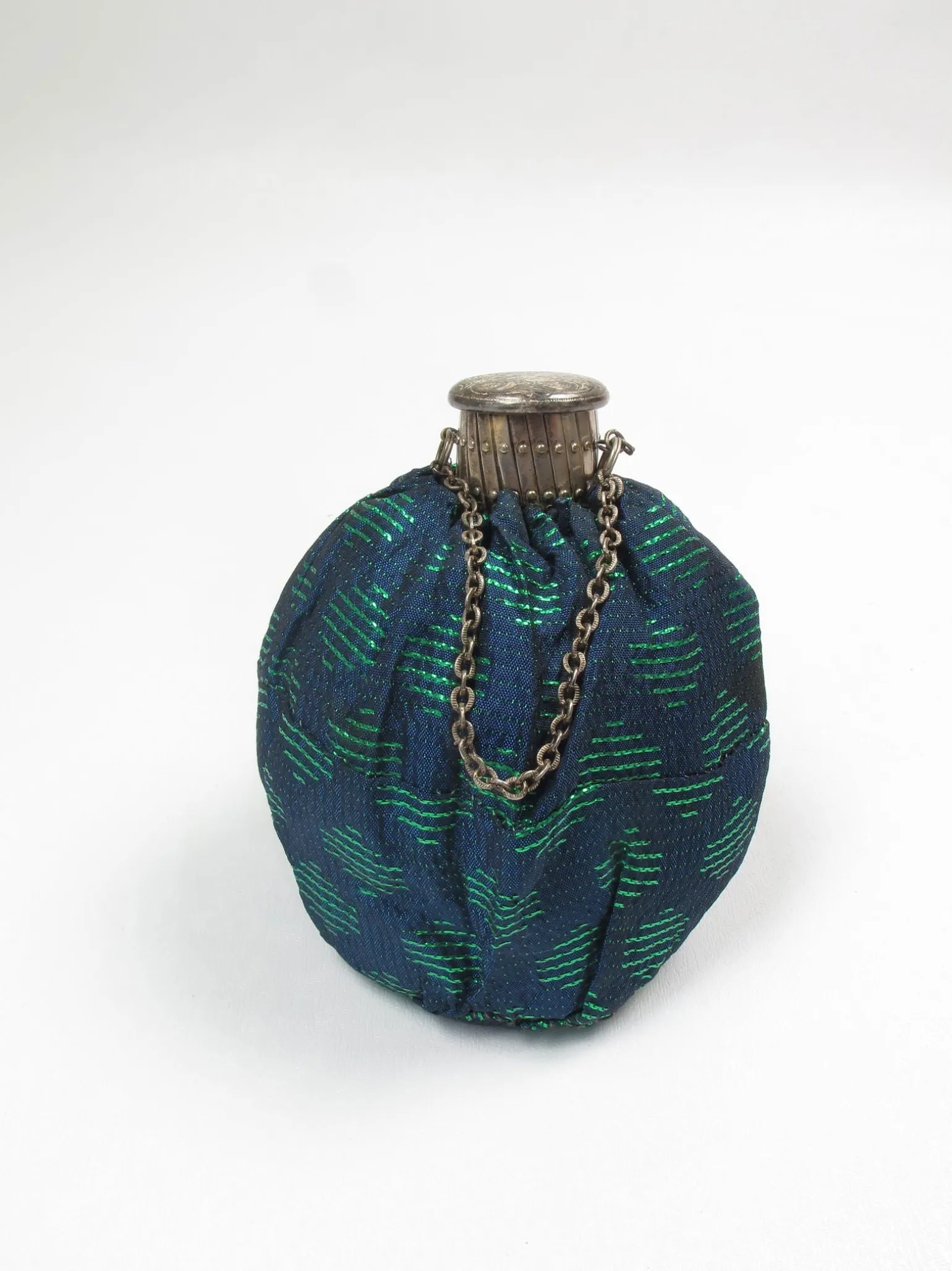 Antique 1930s Beggars Bag With Expandable Clasp