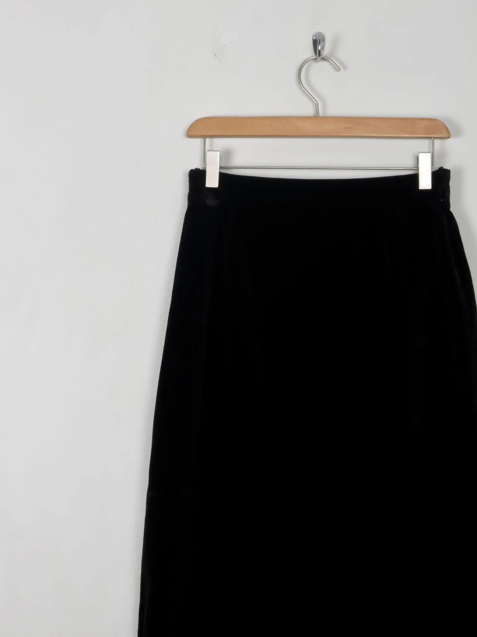 Black Velvet Vintage Pencil Skirt 27" S