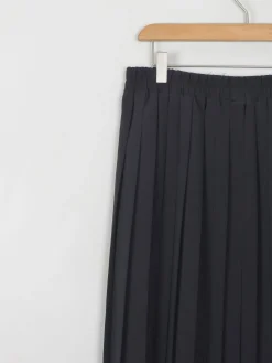 Black Vintage Pleated Skirt L