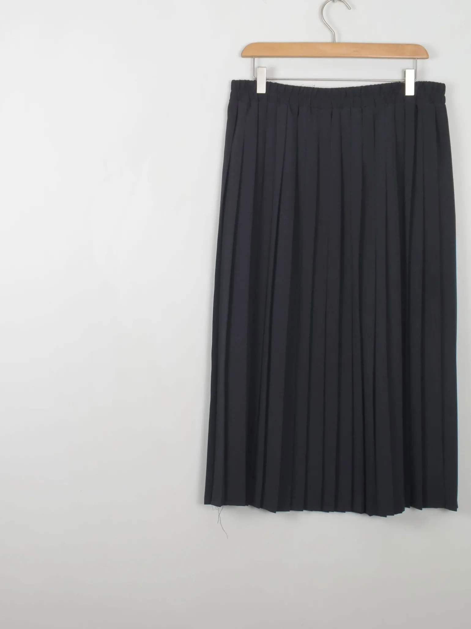 Black Vintage Pleated Skirt L
