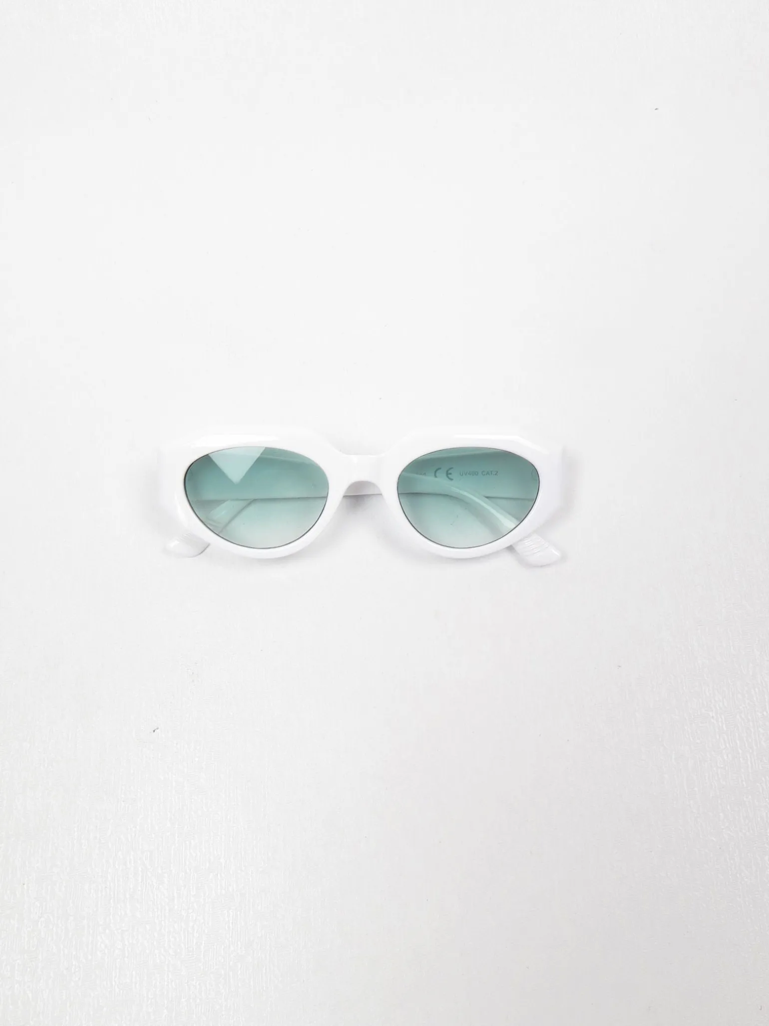 Edgy All Day Vintage Style Sunglasses