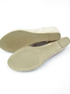 Gold Vintage Style Espadrilles 41/8