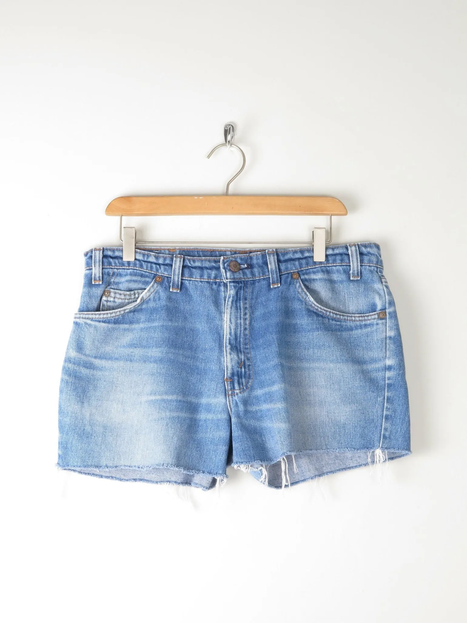 Levis Vintage Denim Shorts 33"