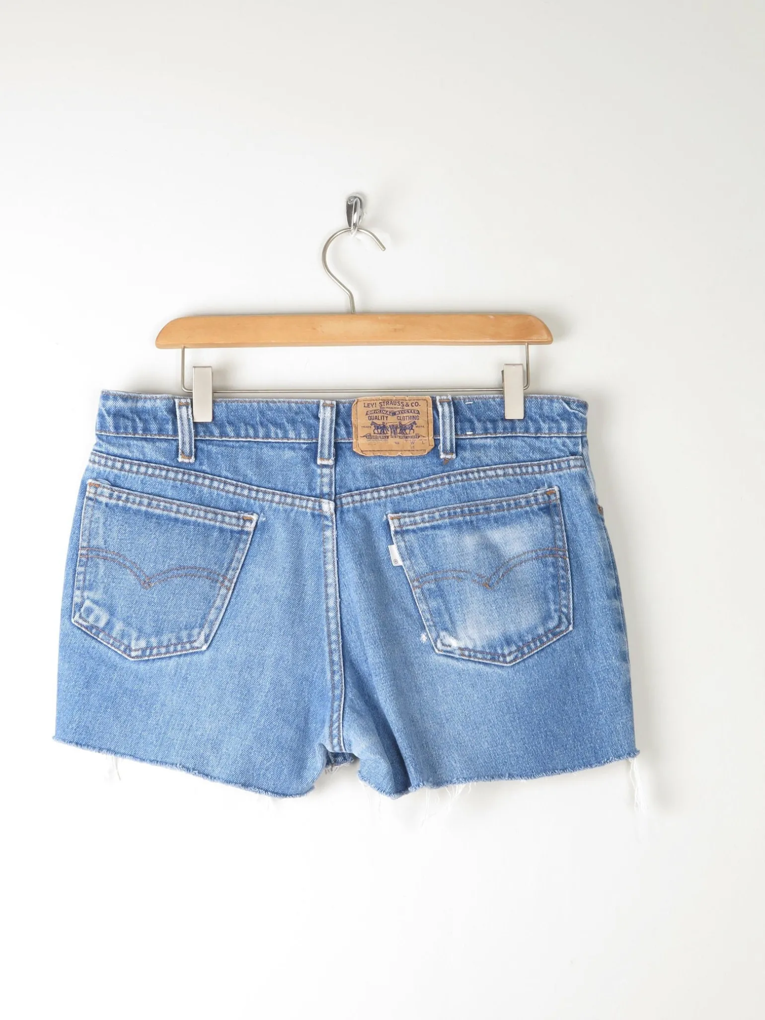 Levis Vintage Denim Shorts 33"