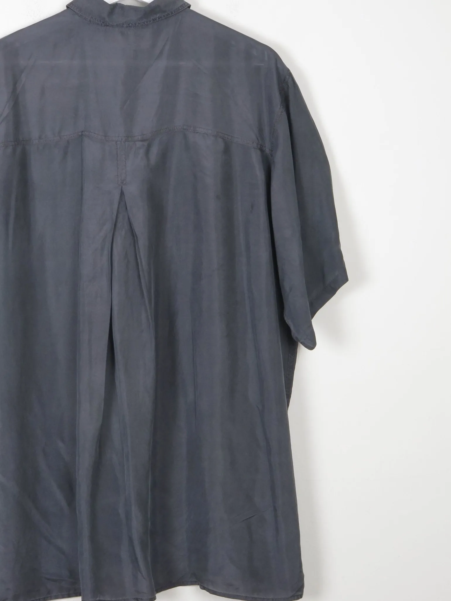 Men's Black Vintage Silk Short Sleeved Shirt L