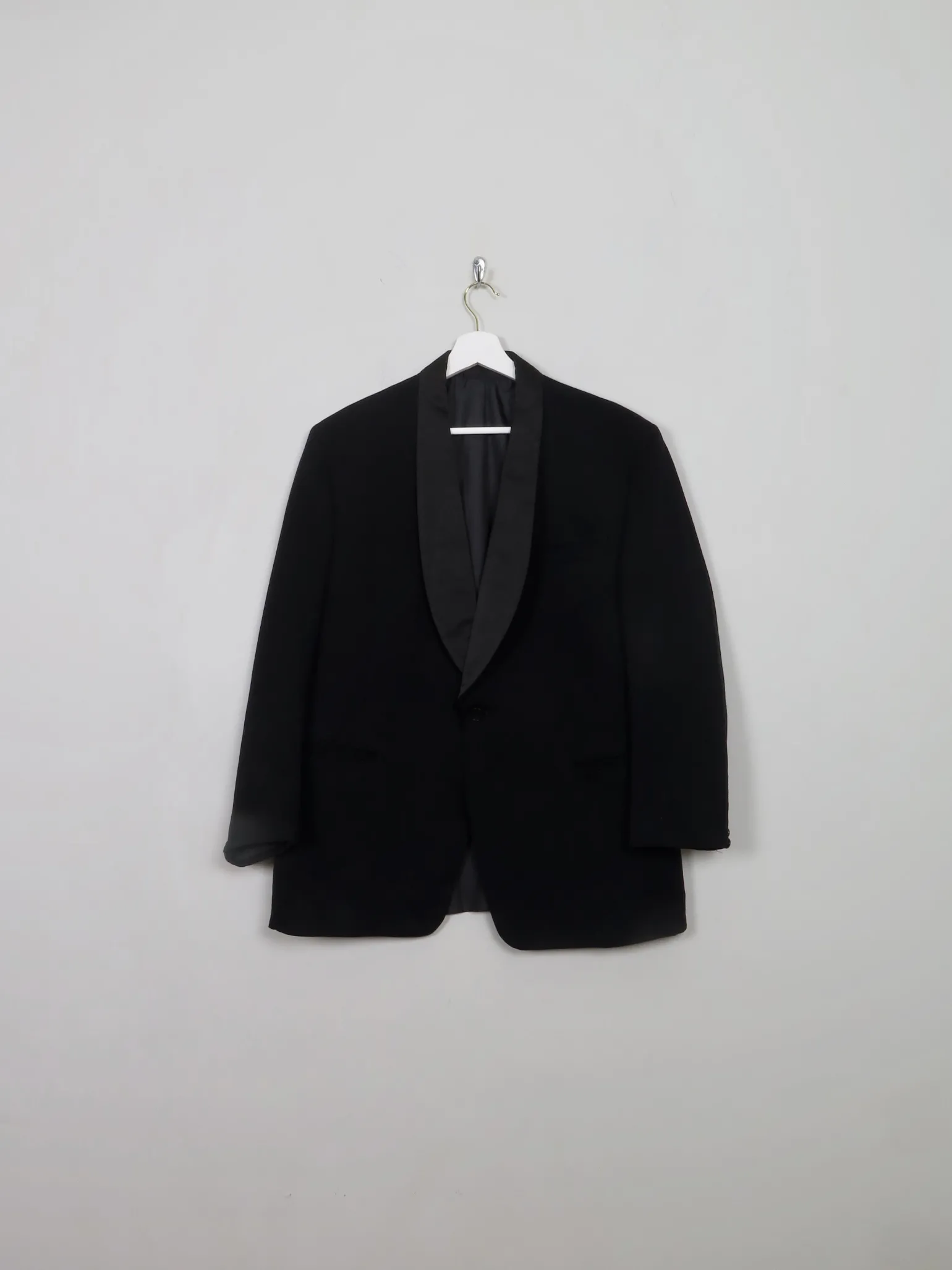 Men's Vintage Black Tuexdo Jacket 40"