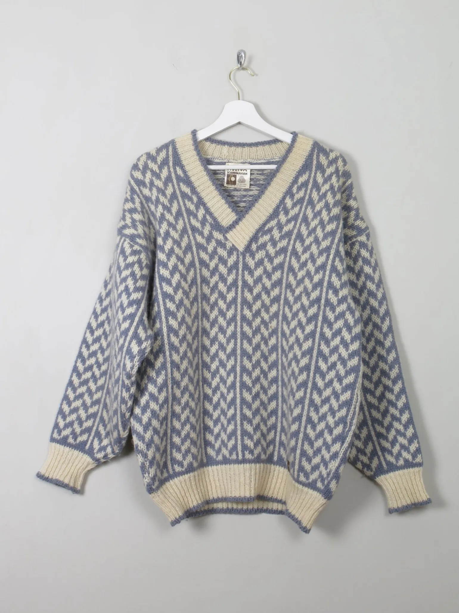 Men's Vintage Danish Jumper V Neck M/L