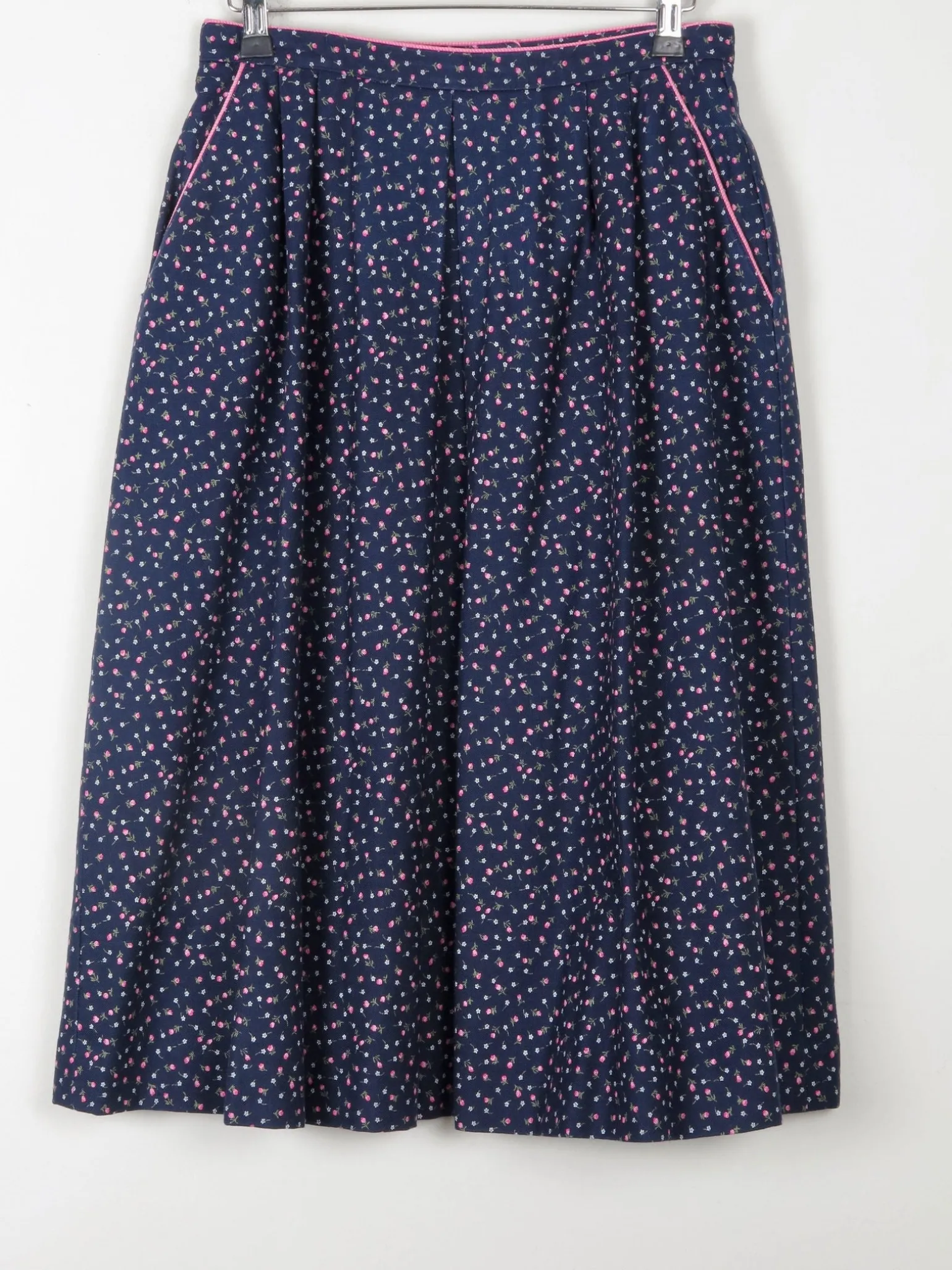 Navy Floral Vintage Prairie Skirt With Pockets 28" 8/10