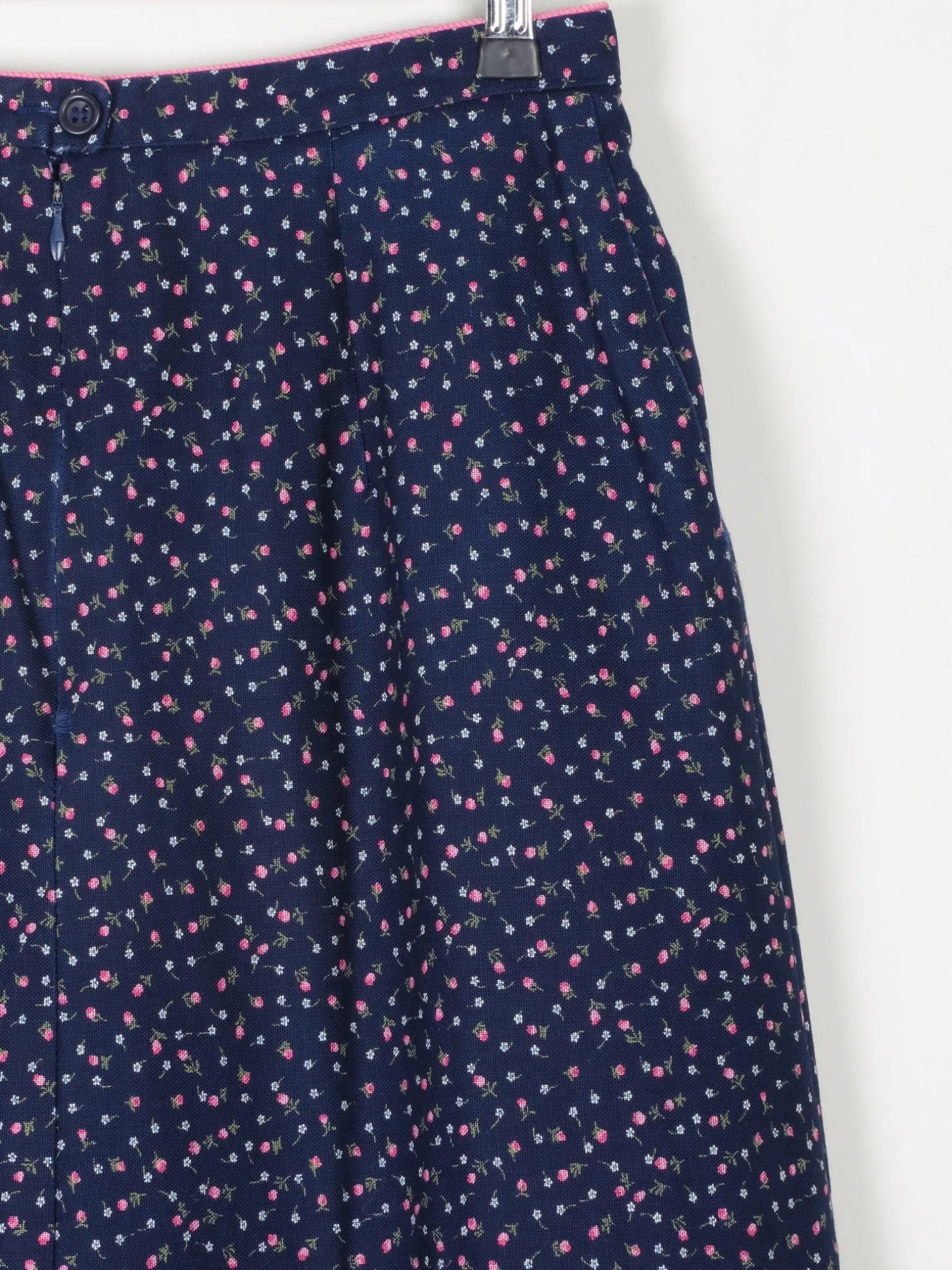 Navy Floral Vintage Prairie Skirt With Pockets 28" 8/10