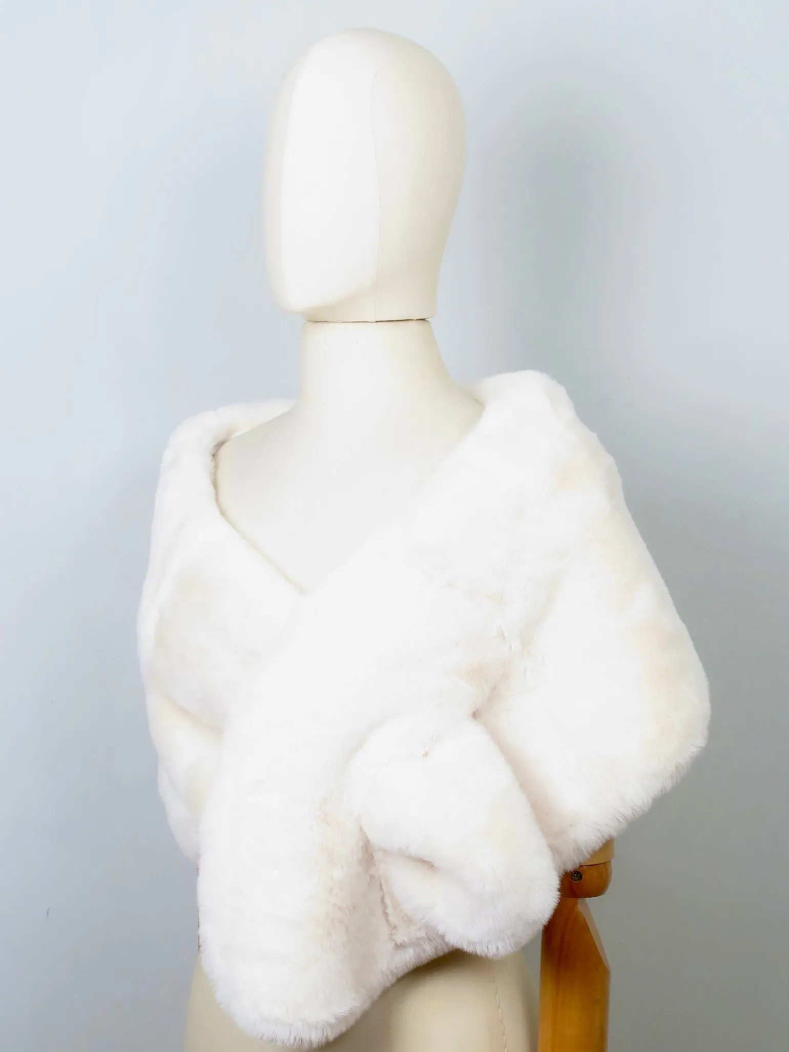 New Vintage Style Faux Fur Wrap Shawl Different Colours Avail