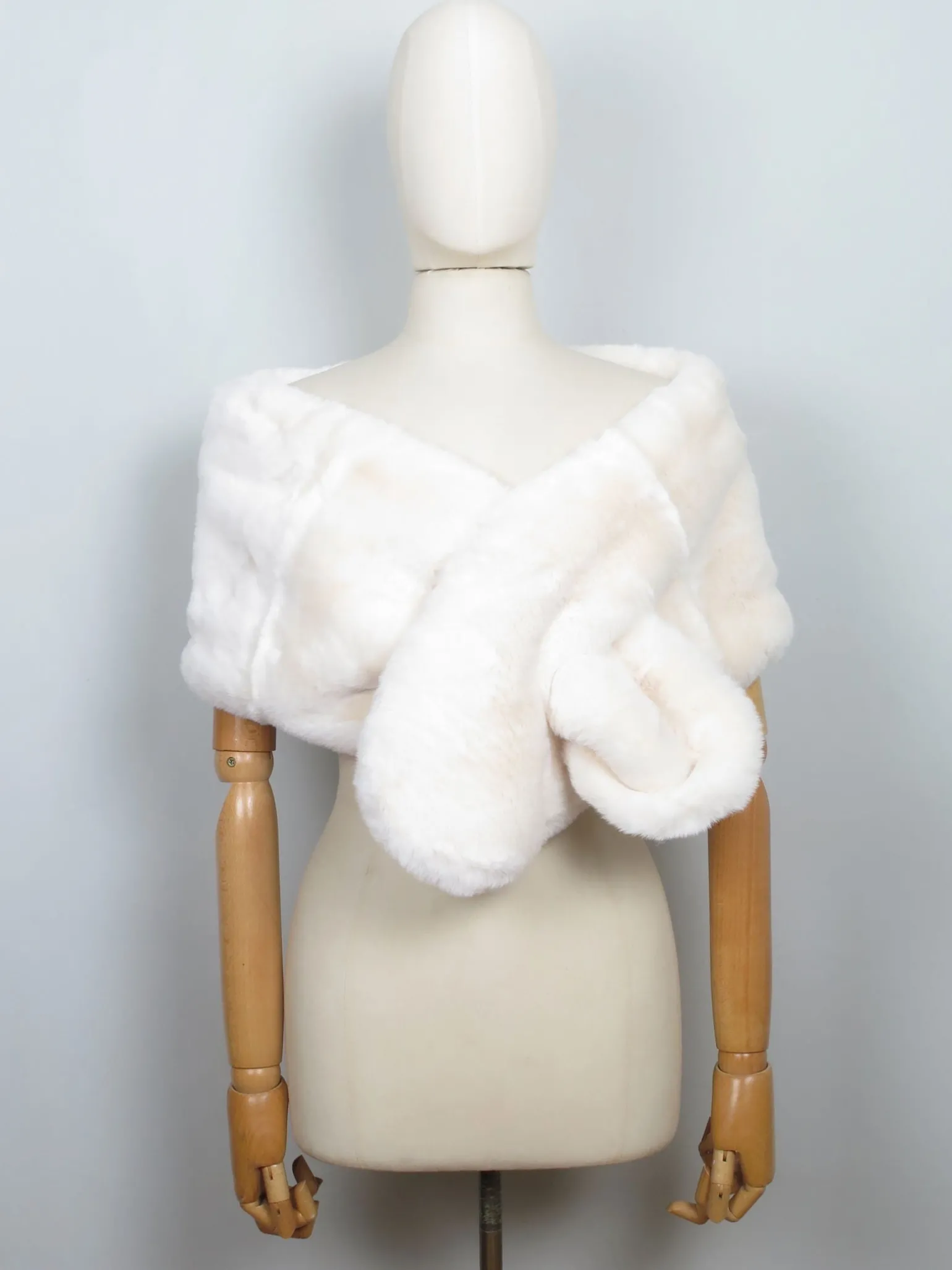 New Vintage Style Faux Fur Wrap Shawl Different Colours Avail