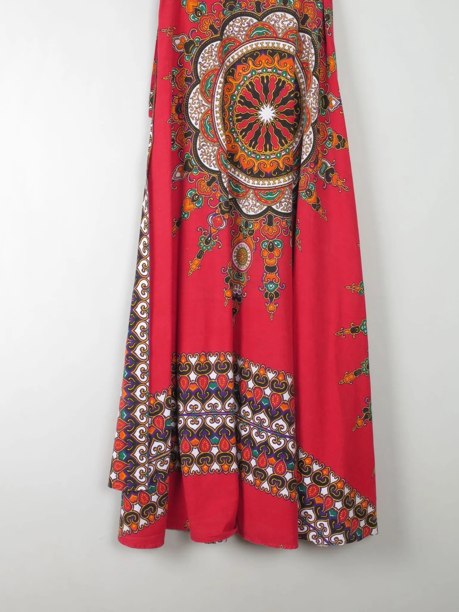 1970s Vintage Batik Print Maxi Wrap Skirt S