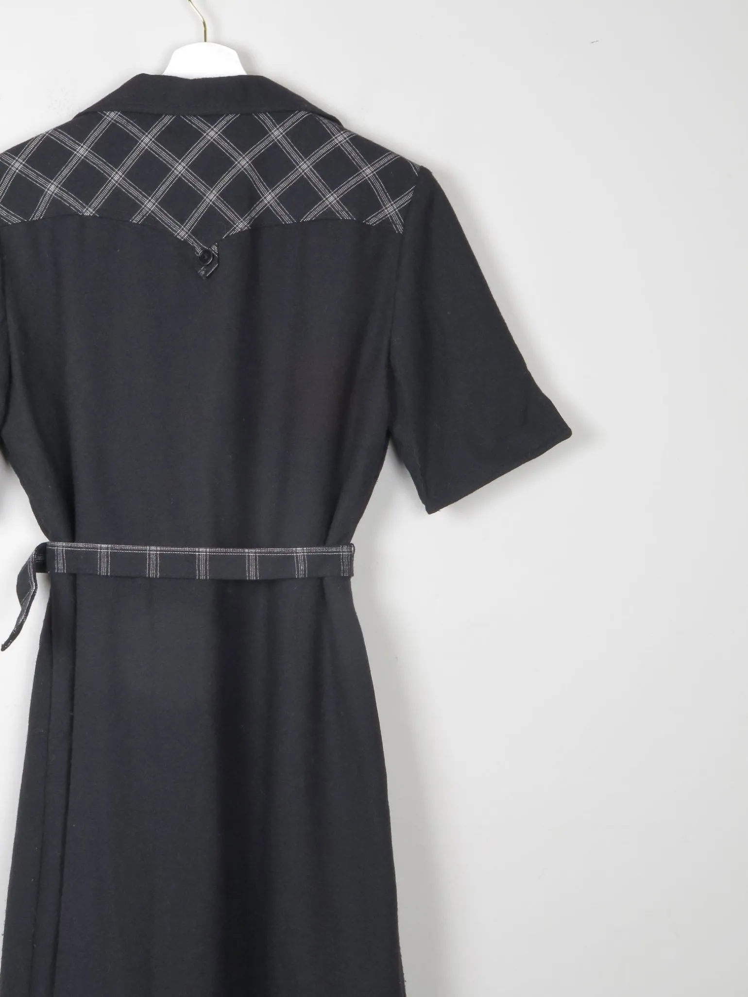 1970s Vintage Black Safari Style Midi Dress 10/12