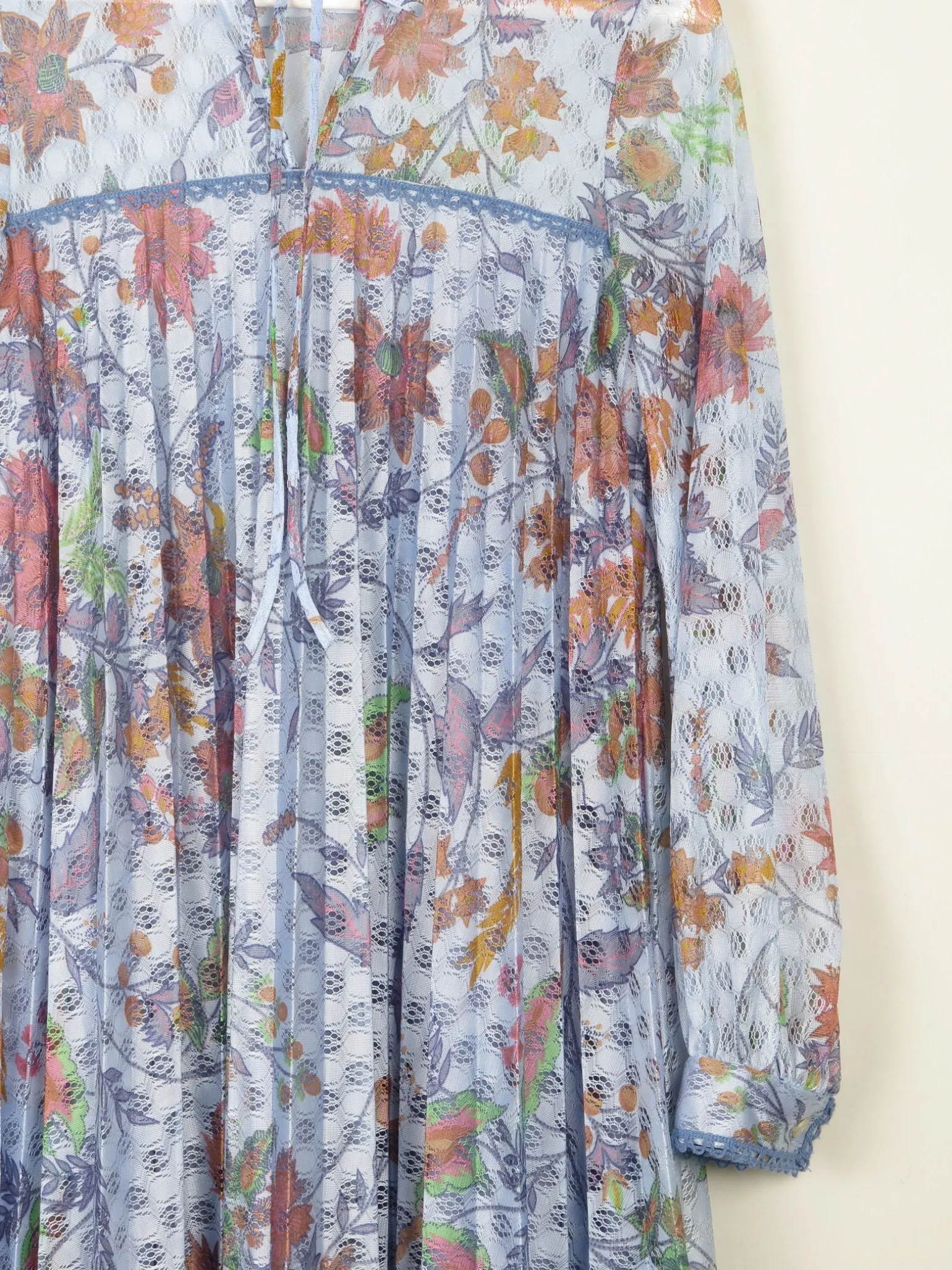 1970s Vintage Dress Printed Blue Lace Jintys S