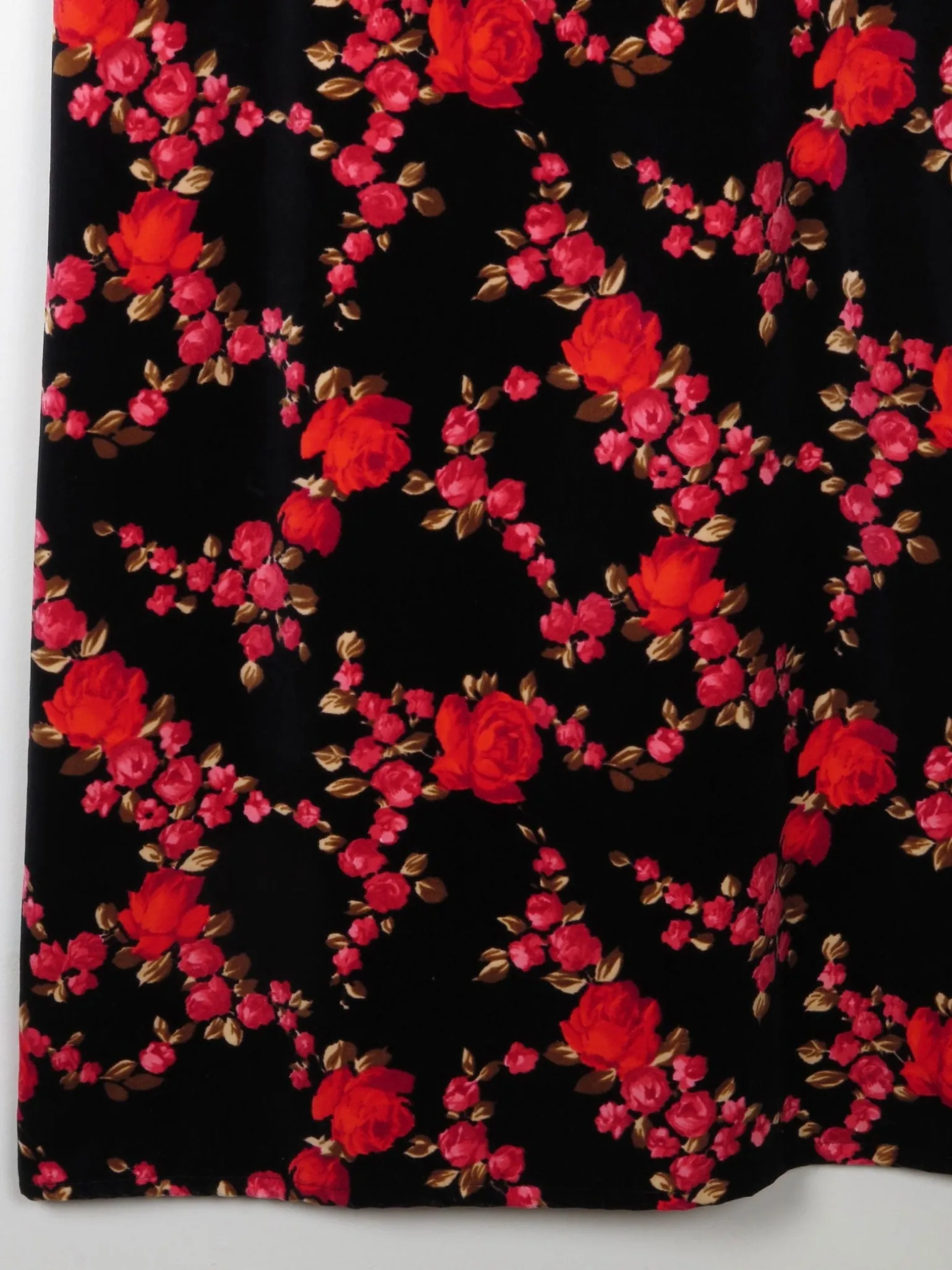 1970s Vintage Velvet Floral Print Maxi Skirt 28"W /S
