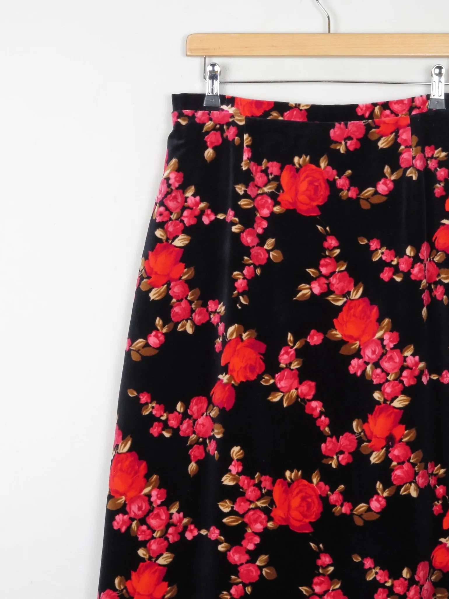 1970s Vintage Velvet Floral Print Maxi Skirt 28"W /S
