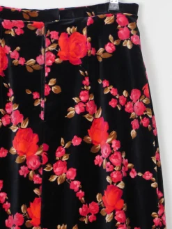 1970s Vintage Velvet Floral Print Maxi Skirt 28