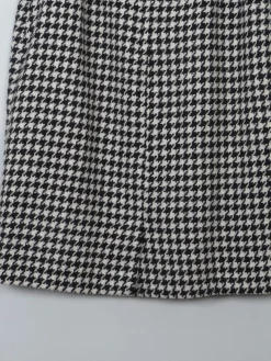 Vintage Black & White Herringbone Pencil Skirt 32