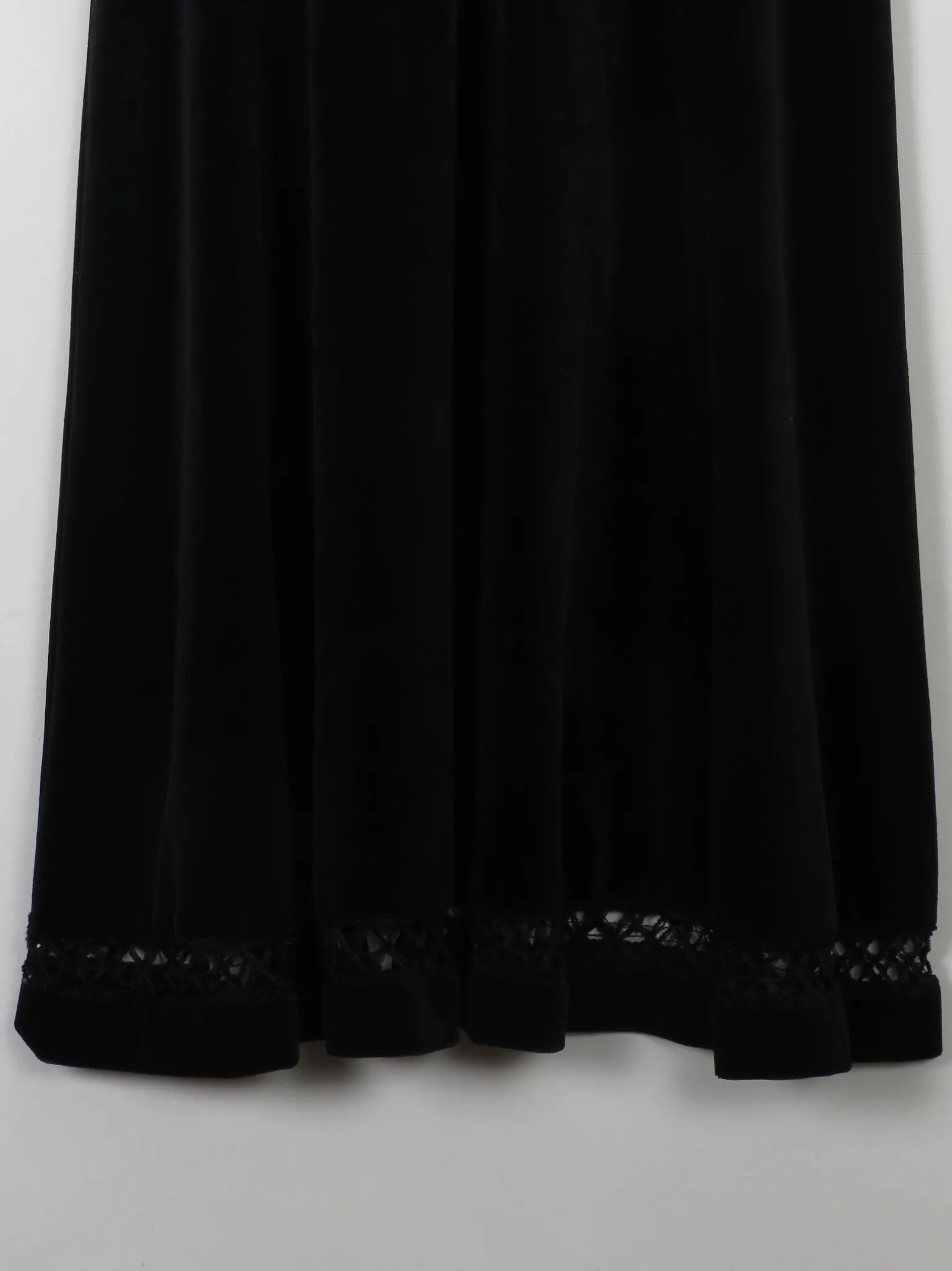 Vintage Black Velvet Midi Skirt 30W