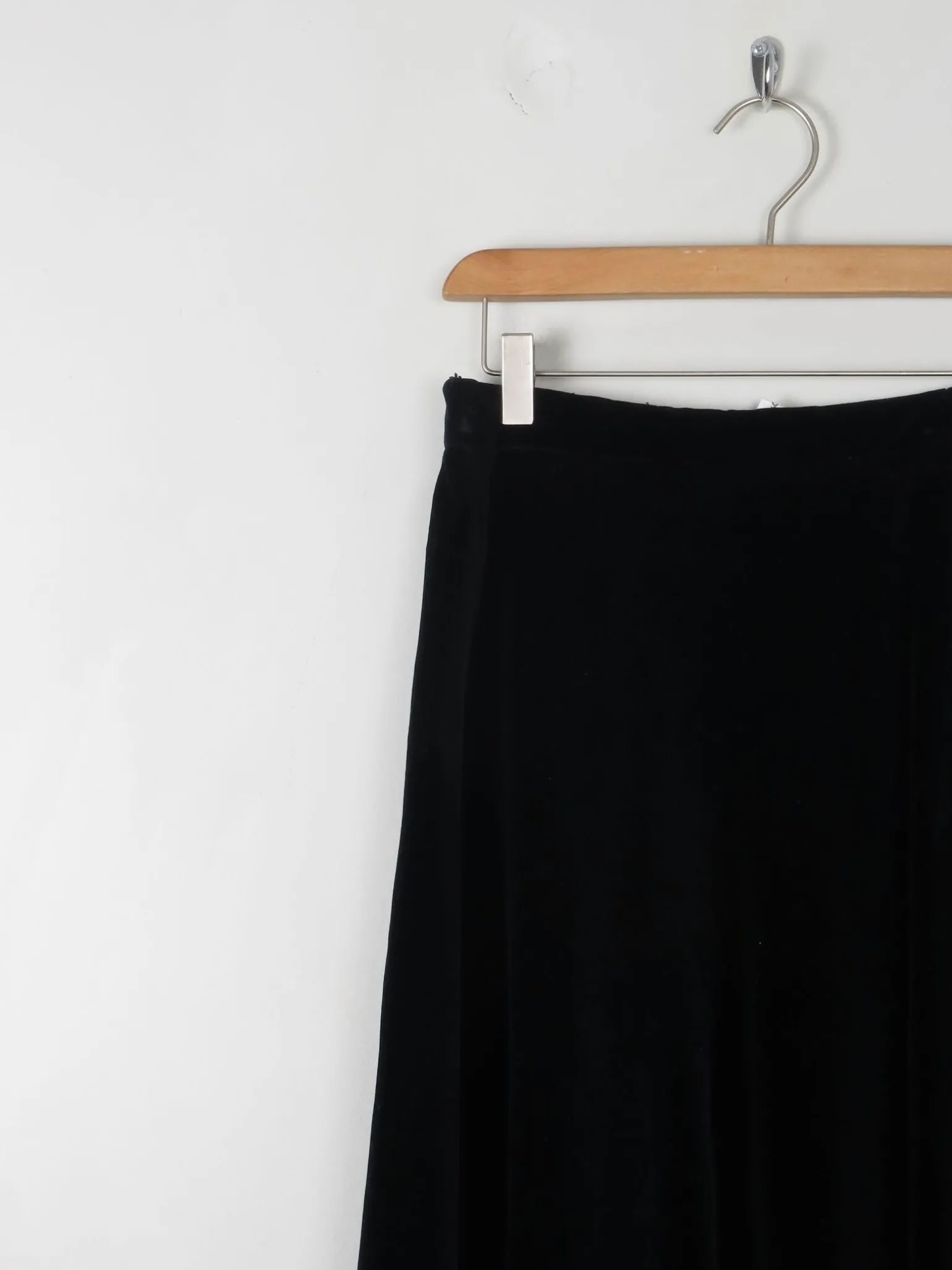 Vintage Black Velvet Skirt S 27"