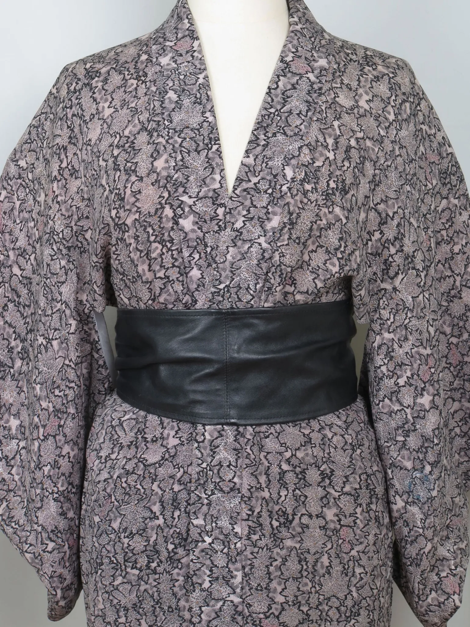 Vintage Brocade Harori Kimono Pink & Grey M