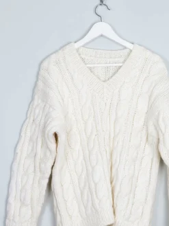 Vintage Cream Unisex Hand-knit V-neck Jumper With Cable Knit S/M