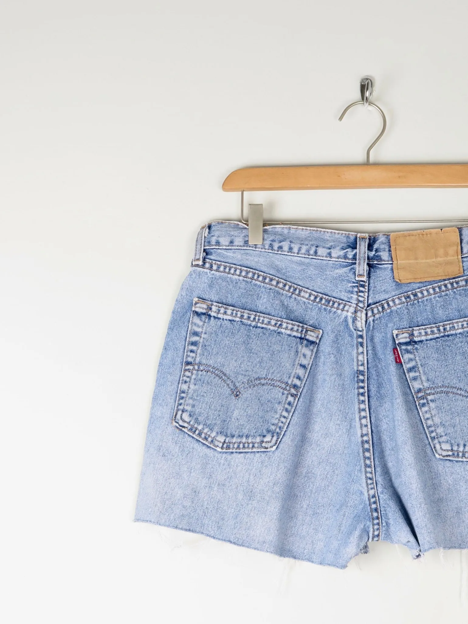 Vintage Levis Denim Cut-Off Shorts 31"W