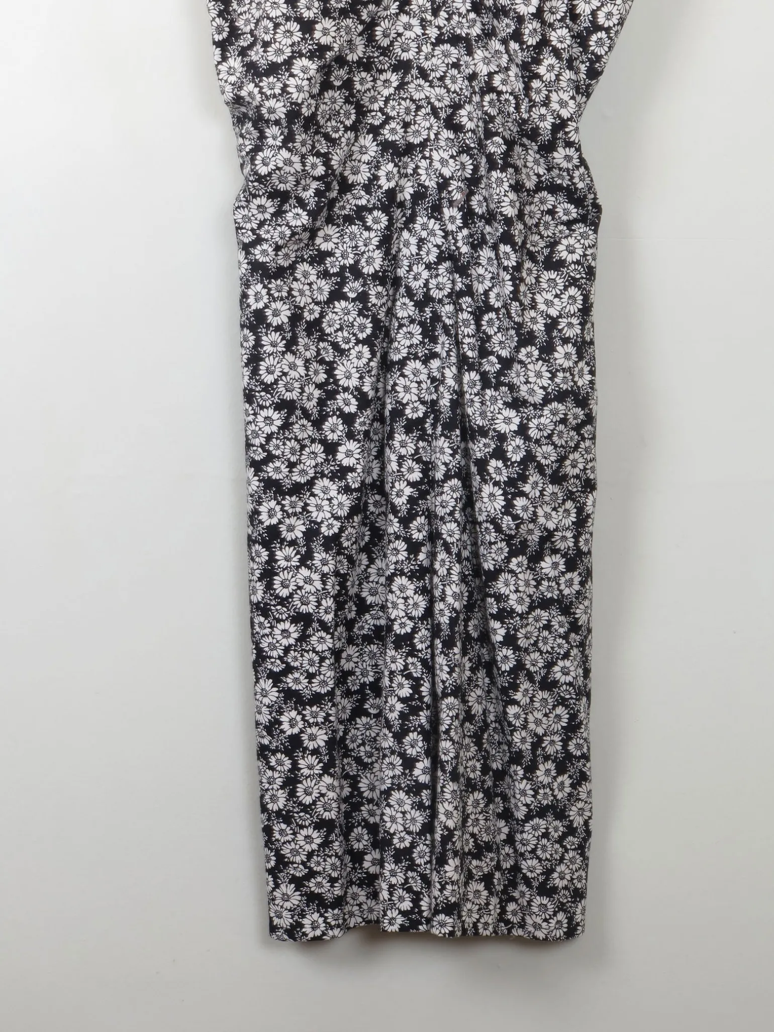 Vintage Sleeveless Black & White Floral Dress XS
