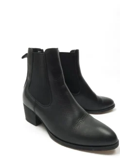 Women’s Black Leather Clarks Chelsea Boots 4/37