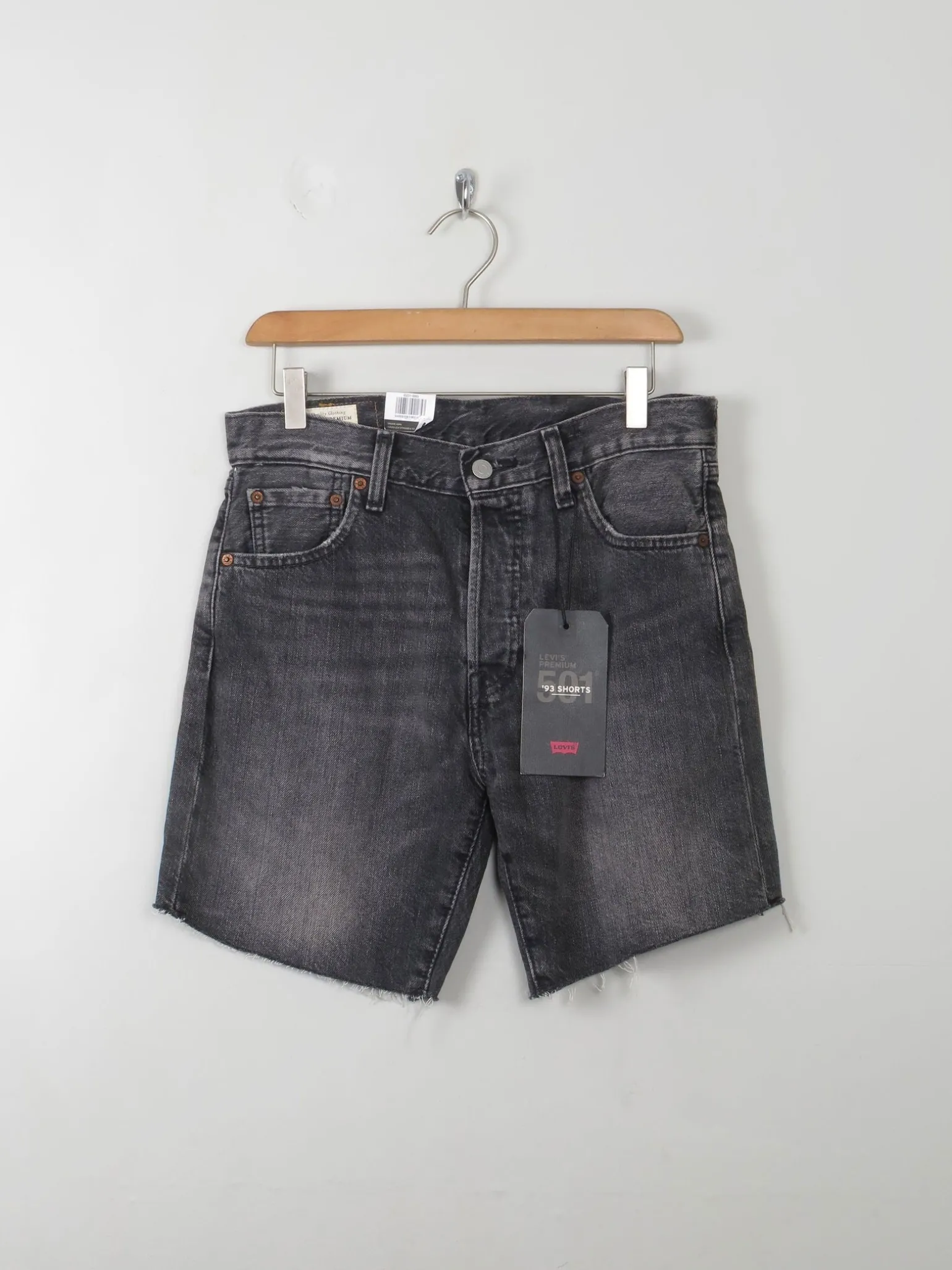 Women's New Levis 93 Denim Shorts Grey 29"