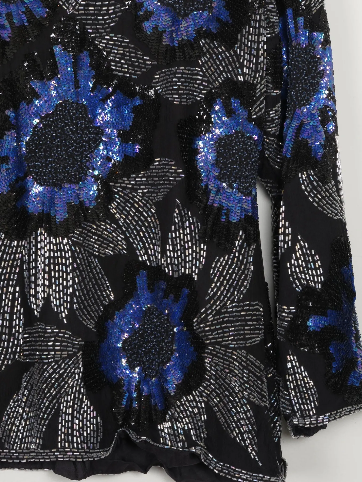 Women’s Vintage Black & Blue Beaded Long Sleeved Top M
