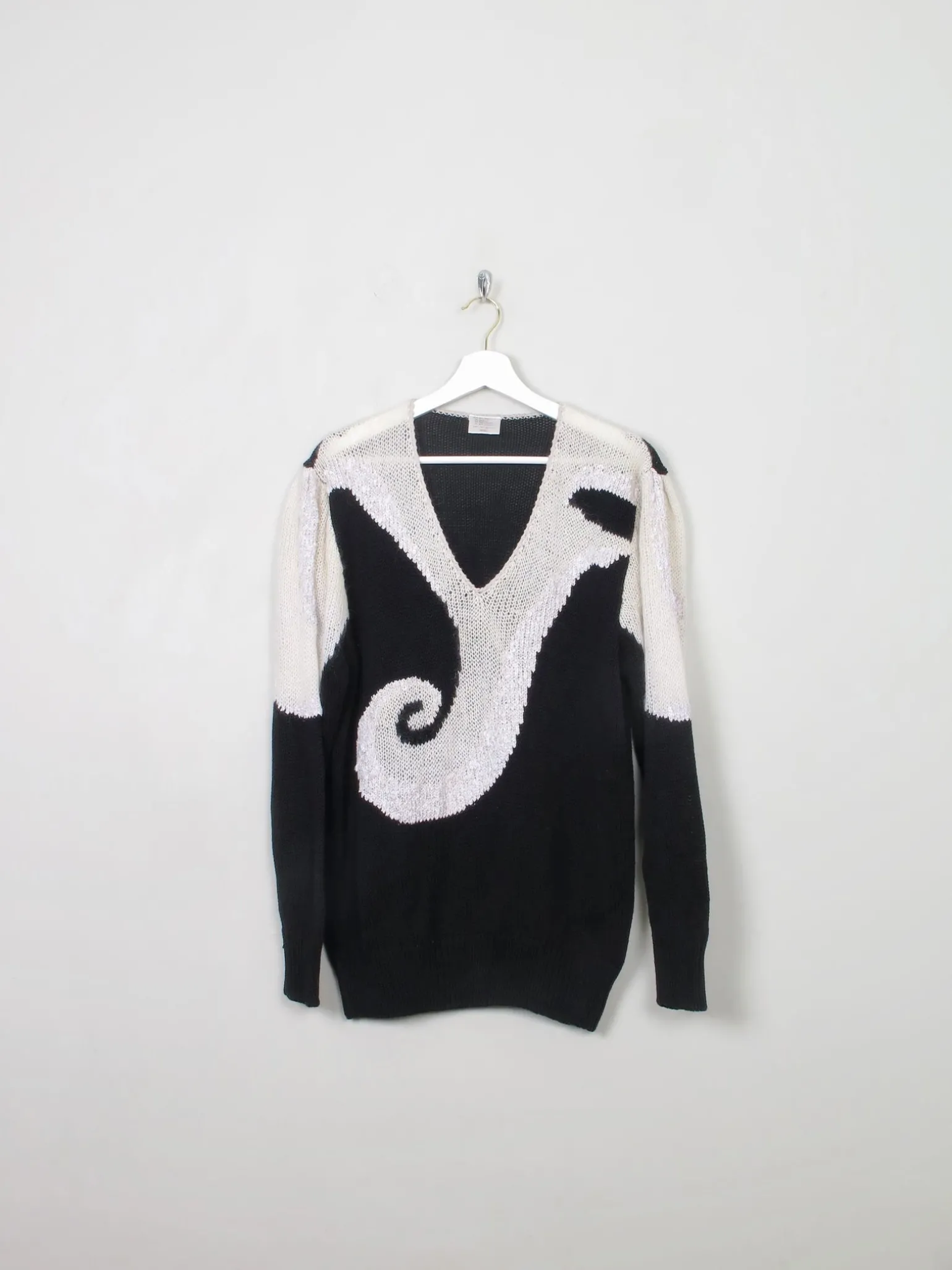 Women's Vintage Black & White Jumper M/L