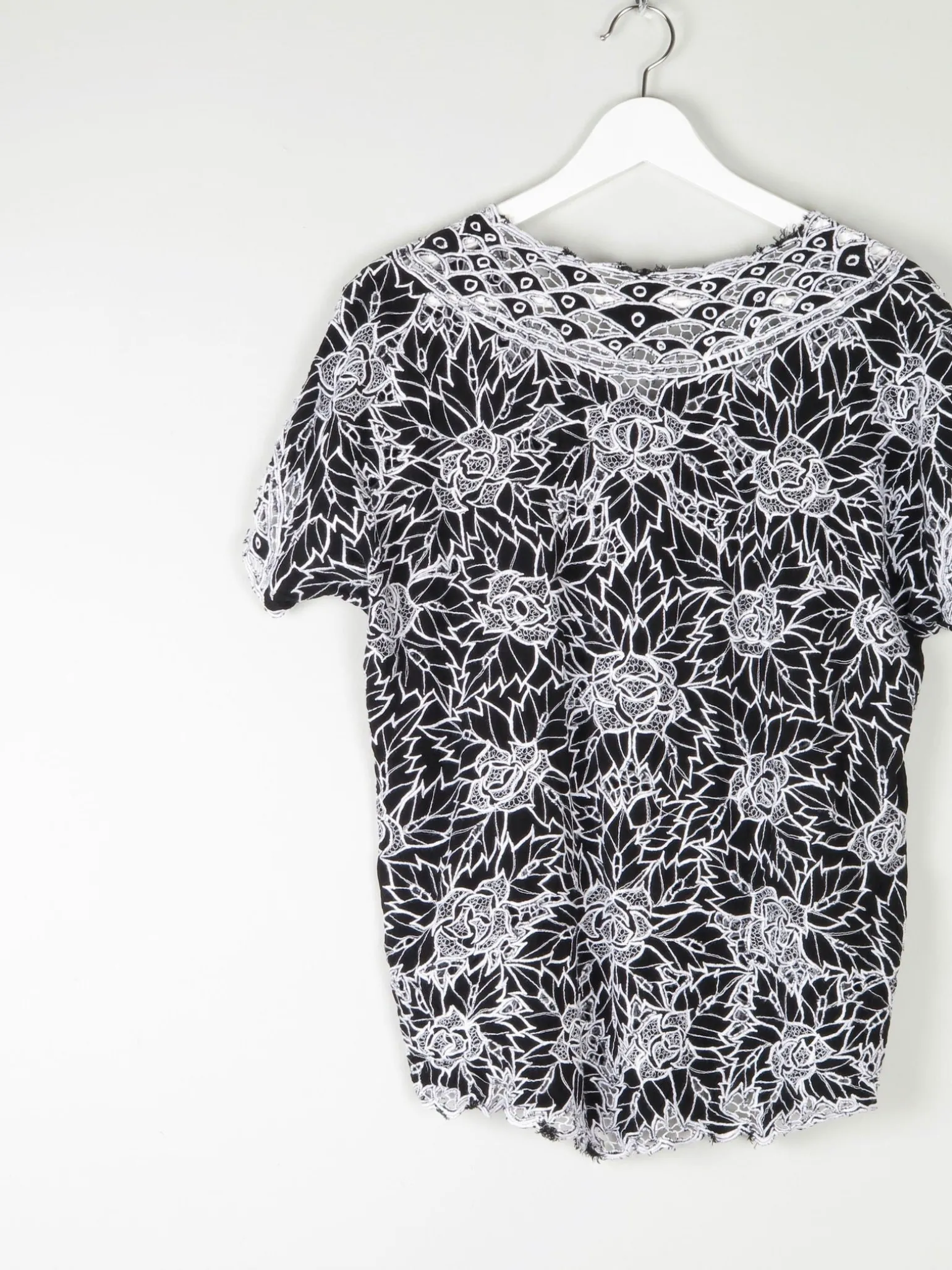 Women's Vintage Black & White Lace Blouse M