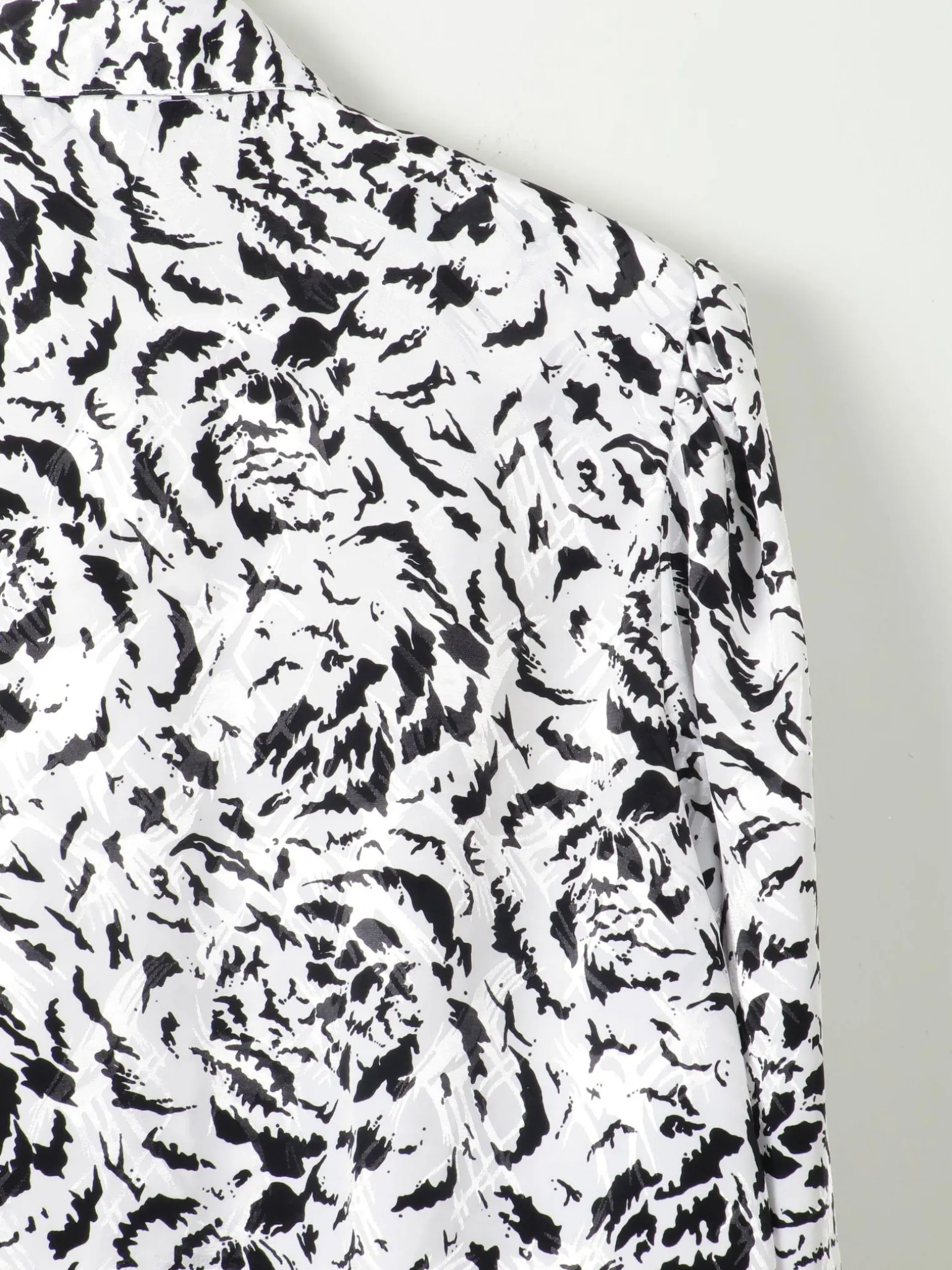 Women's Vintage Black & White Animal Print Blouse 1980s M