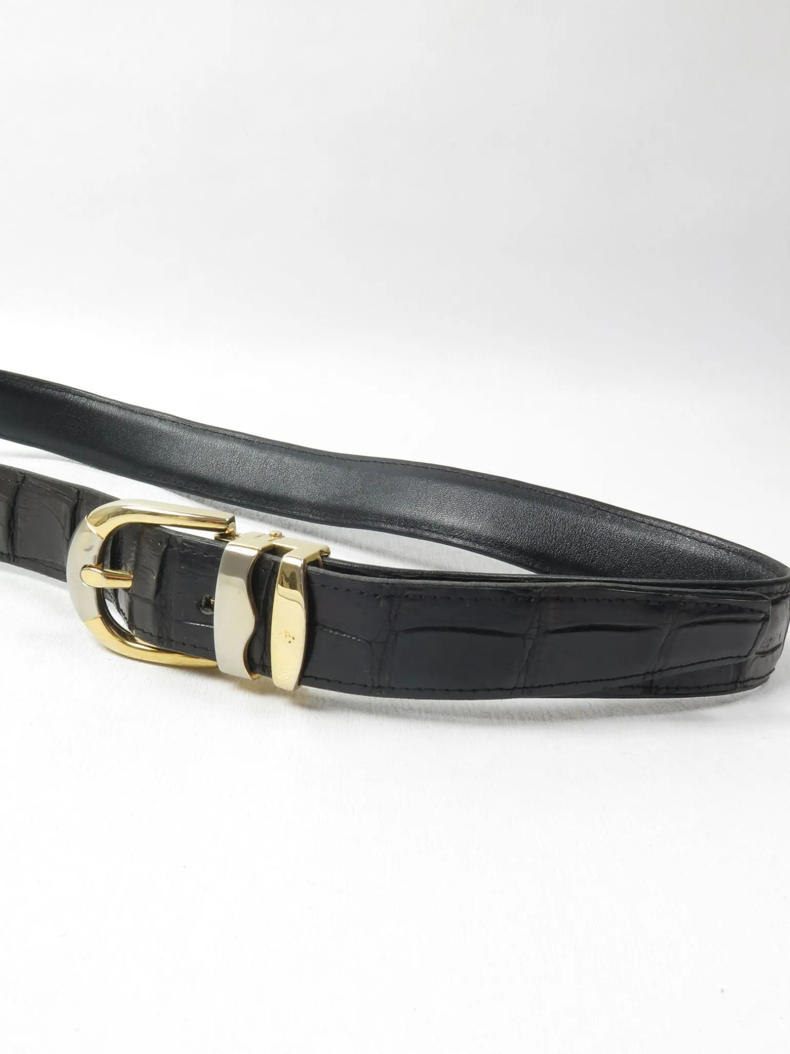 Women's Vintage Black Leather Belt With Texture S