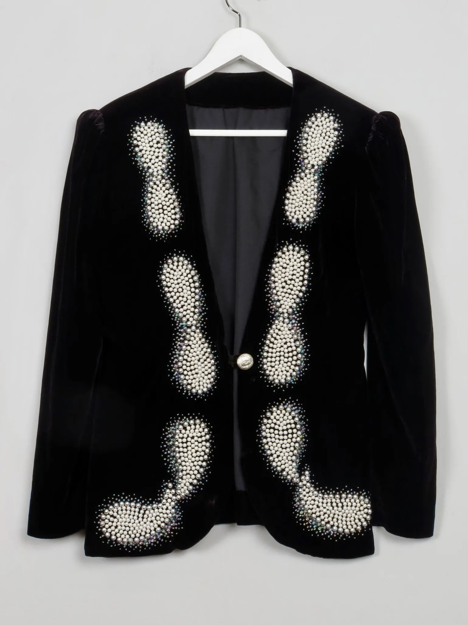 Women's Vintage Black Velvet Jacket With Pearls M