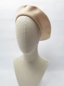 Women's Vintage Cream Kangol Modelaine Beret XS/S