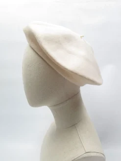 Women's Vintage Cream Kangol Modelaine Beret XS/S
