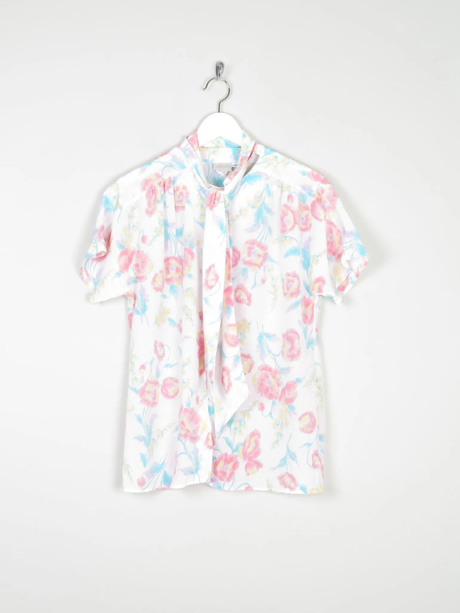 Women’s Vintage Floral Short-Sleeved Blouse With Tie Neck S