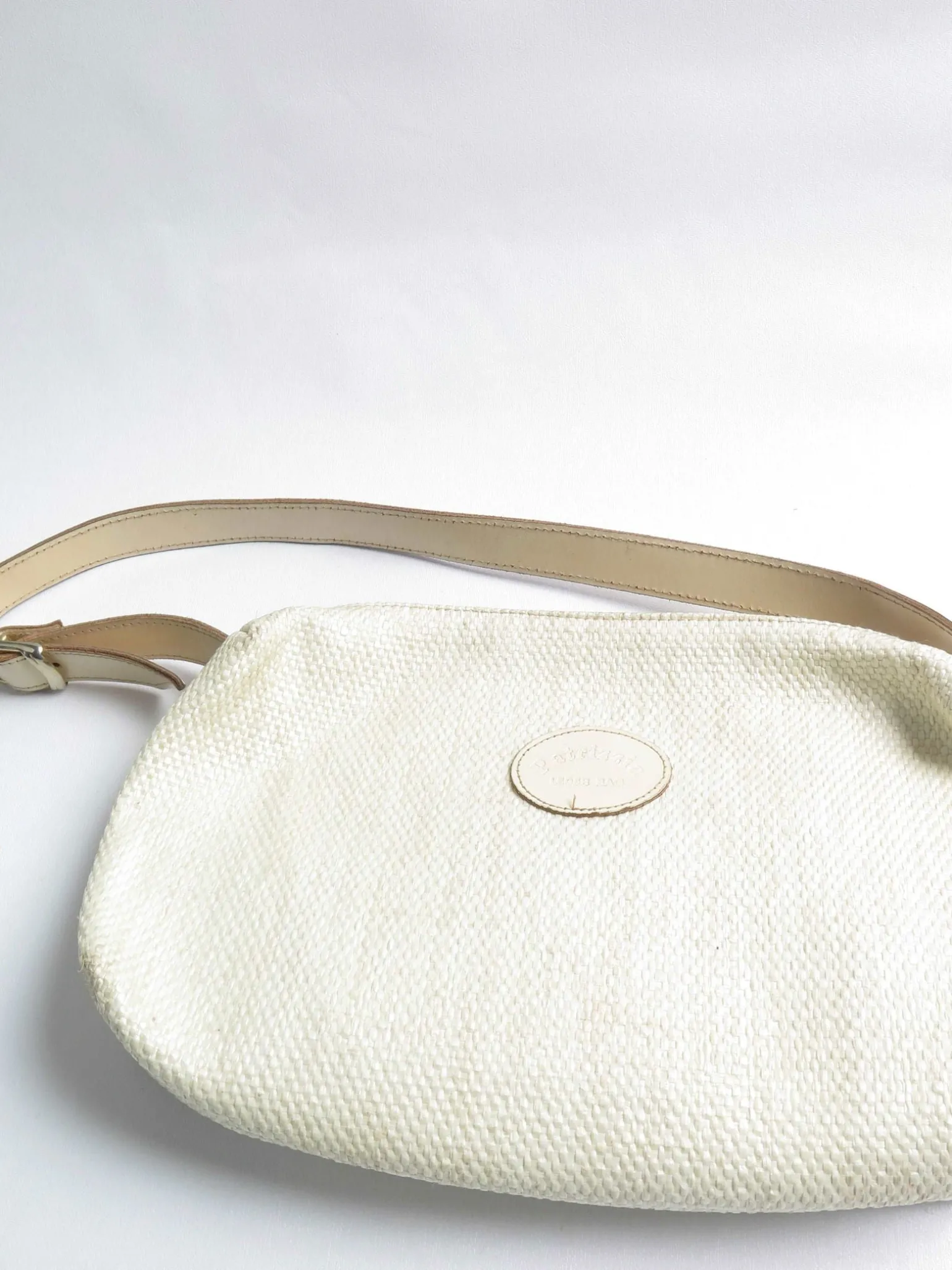 Women's Vintage 1990s Cream Straw Shoulder Bag