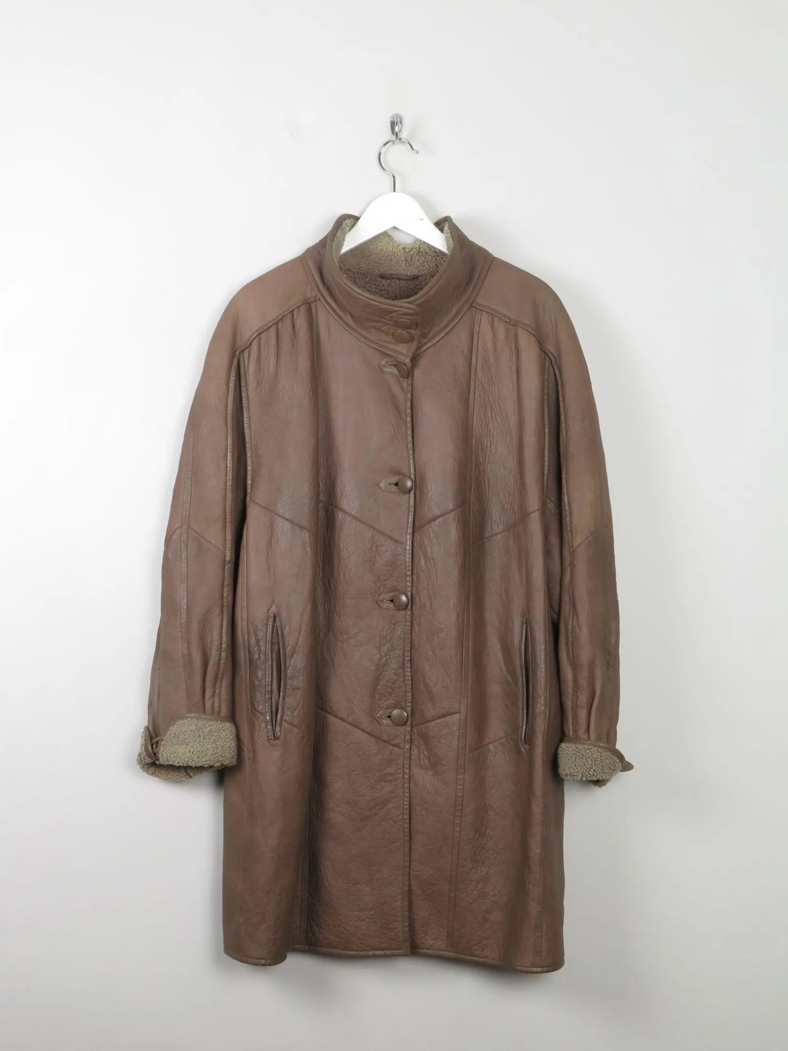 Women's Vintage Shearling Short Taupe Coat M/L