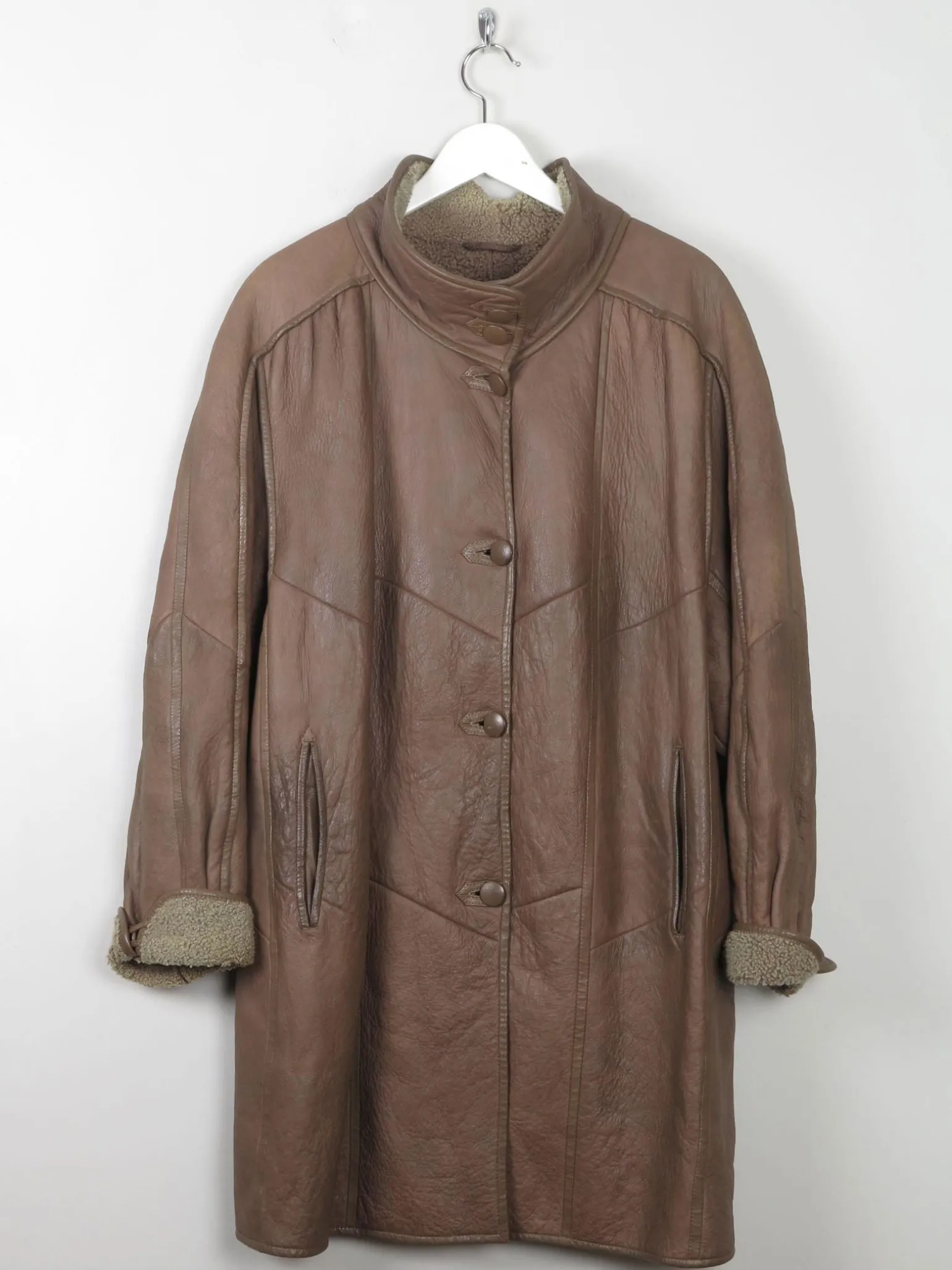 Women's Vintage Shearling Short Taupe Coat M/L