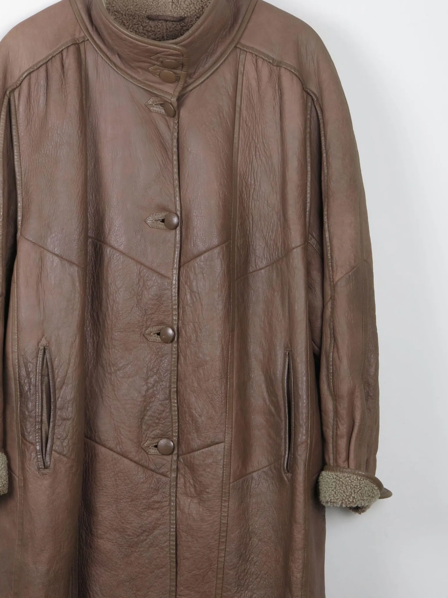 Women's Vintage Shearling Short Taupe Coat M/L