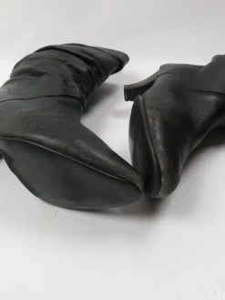Women's Vintage Short Black Leather Boots 39/6