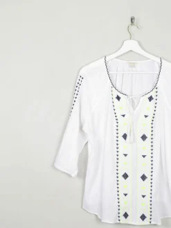 Women’s White Vintage Style Folk Blouse L